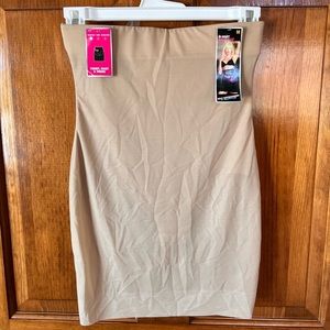 Maidenform Hi-Waist Half Slip NWT